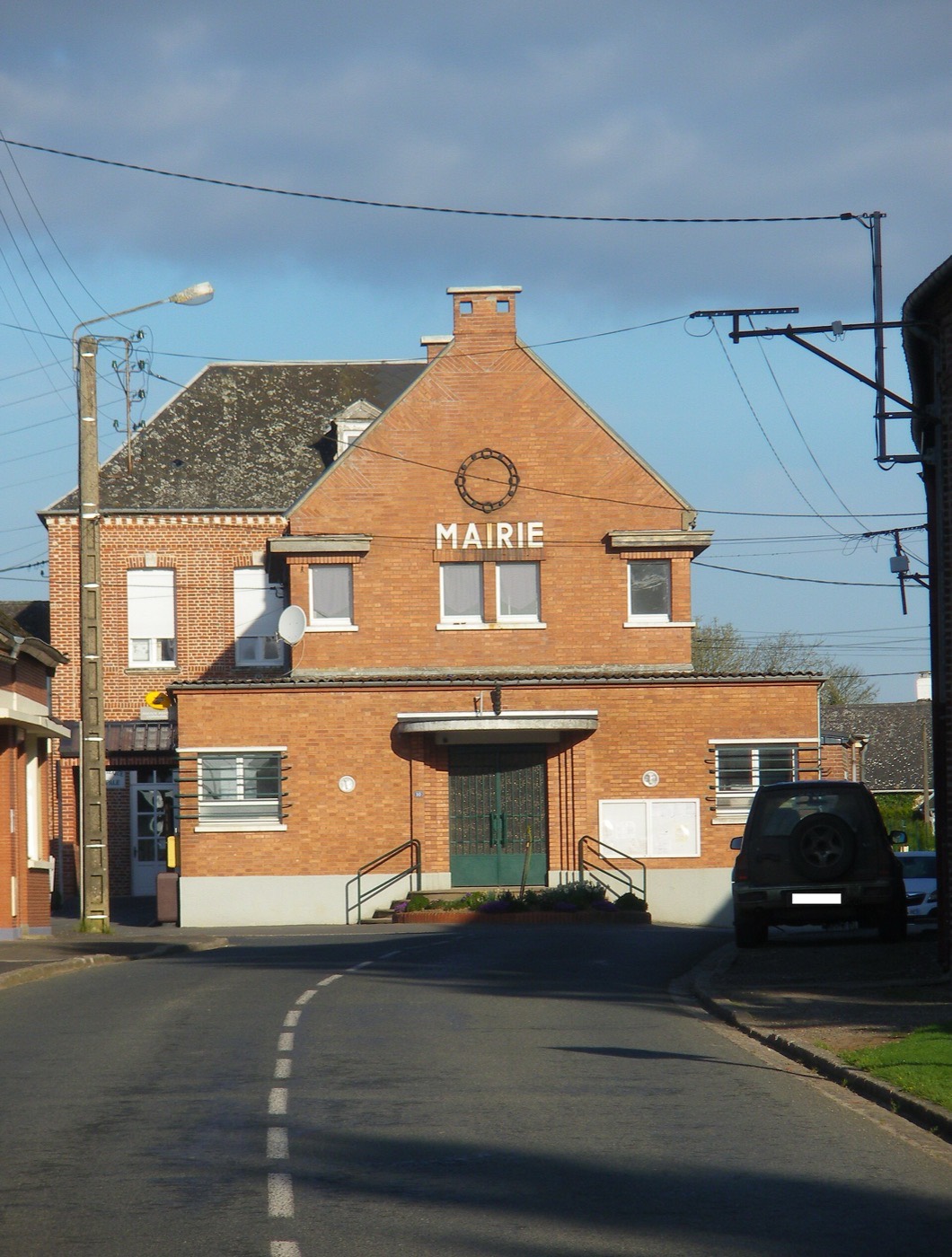 La mairie de Mondicourt